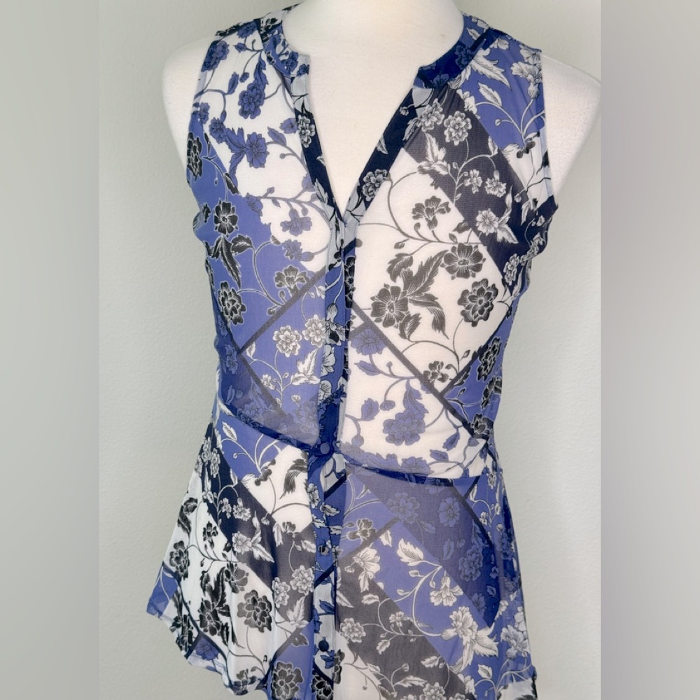 inc blouse button down blue, black and white, sheer sleeveless V-neck floral med